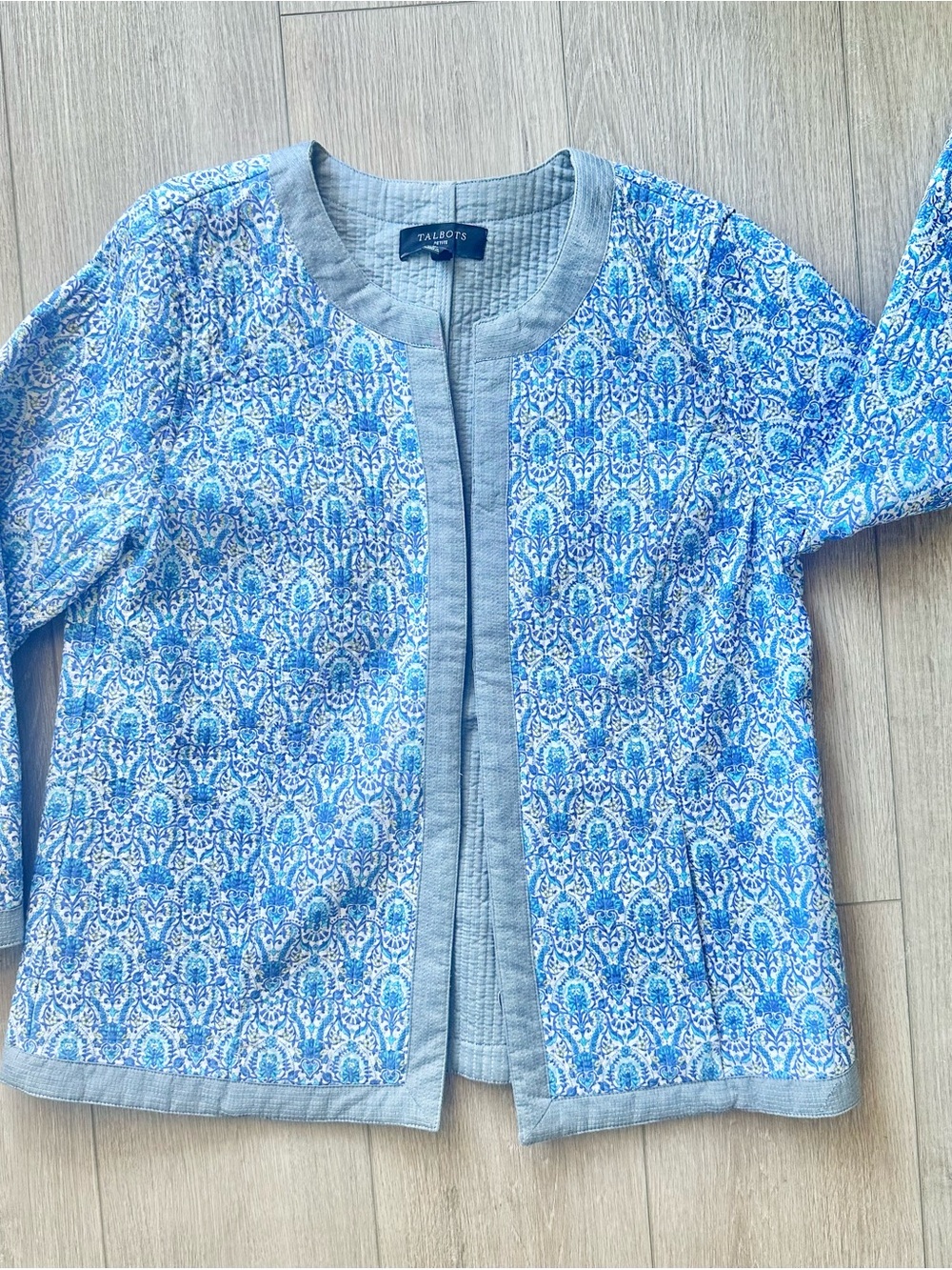 NWOT Talbots Blue Patterned Quilted Jacket with Gray Trim